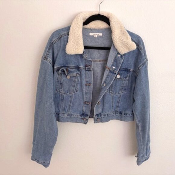 PacSun Faux Fur Sherpa Collar Cropped Denim Trucker Jacket - Picture 1 of 3